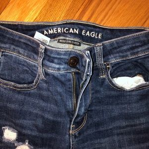 Dark wash American Eagle jeans w/ fake rips